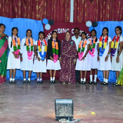 1696489541498 Y Thumb